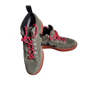 Excellent condition Veja shoes.